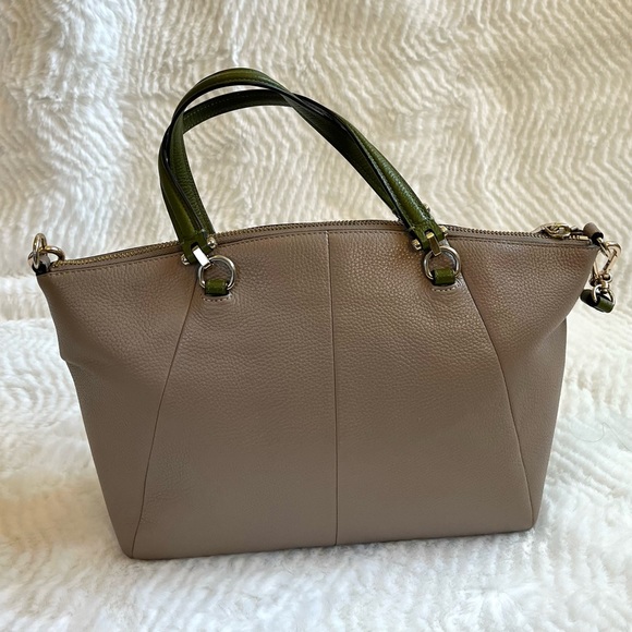 Coach Prairie Satchel Crossbody Nude Pebbled
Leather Authentic Handbag - Picture 2 of 13